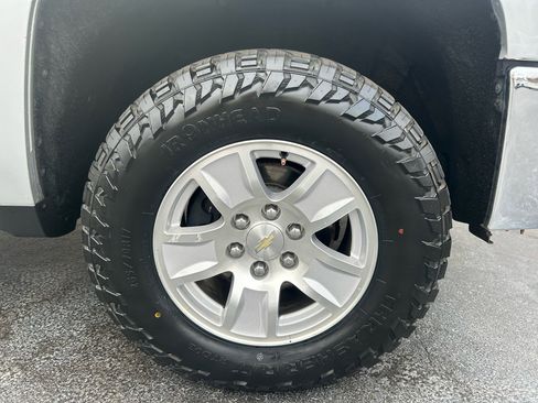 Used 2019 Chevrolet Silverado 1500 LT image 30