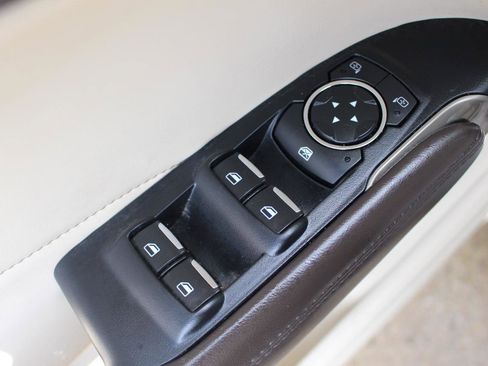 Used 2018 Lincoln MKC Premiere image 12