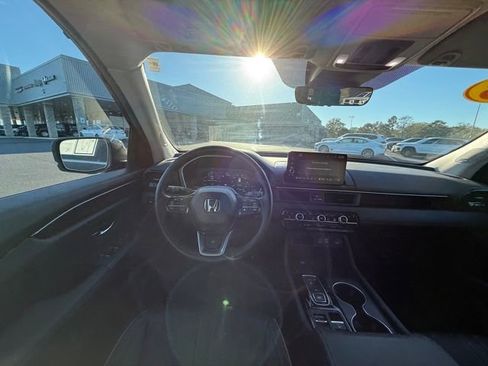 Used 2023 Honda Pilot Elite image 13