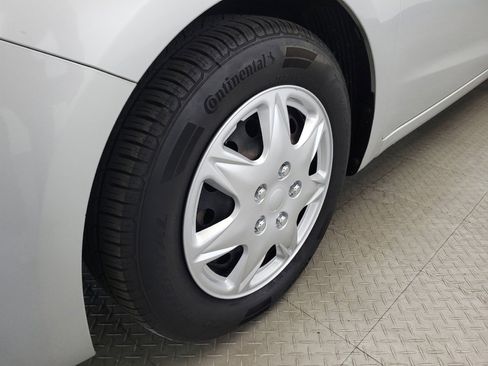 Used 2017 Kia Forte LX FWD image 31