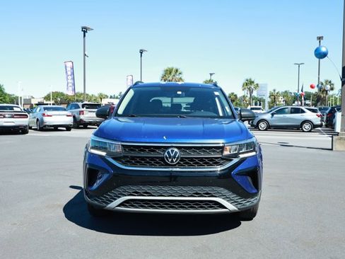 Used 2022 Volkswagen Taos S FWD image 2