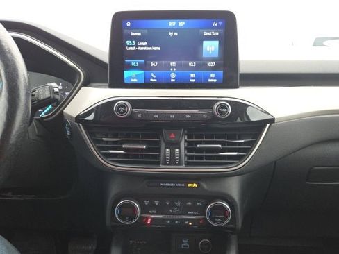 Used 2021 Ford Escape SE w/ Convenience Package image 32