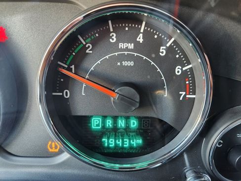 Used 2018 Jeep Wrangler Sport w/ Connectivity Group image 14