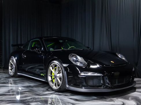 Used 2014 Porsche 911 GT3 w/ Sound Package Plus RWD image 5