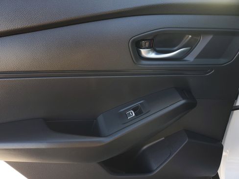 Used 2023 Honda Accord EX image 11