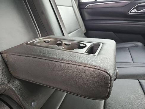 Used 2023 Chevrolet Suburban Z71 w/ Luxury Package AWD/4WD image 90