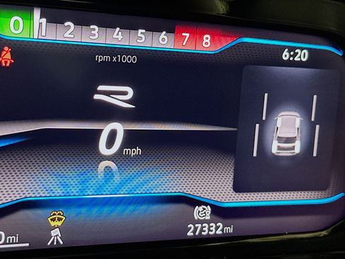 Used 2024 Volkswagen Golf R image 9