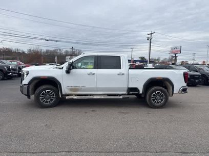 New 2026 GMC Sierra 2500 SLT w/ SLT Premium Package
