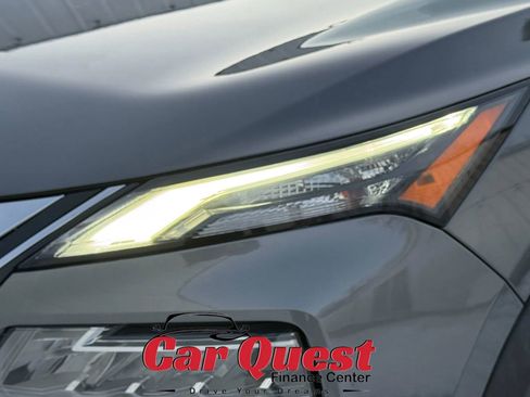 Used 2021 Nissan Rogue SV image 28