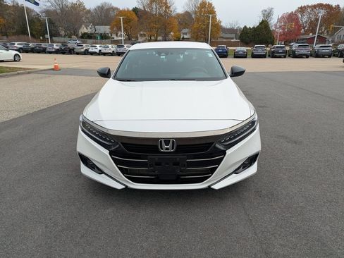 Used 2022 Honda Accord Sport image 9