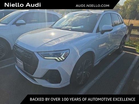 Used 2023 Audi Q3 2.0T Premium Plus w/ Premium Plus Package AWD/4WD image 1