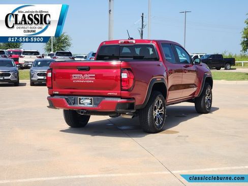 Used 2024 GMC Canyon AT4 w/ AT4 Premium Package AWD/4WD image 10