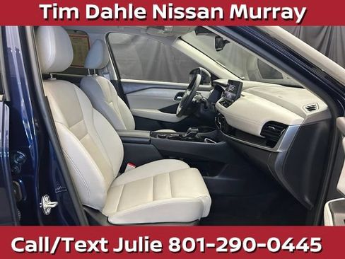 Used 2025 Nissan Rogue SL w/ SL Premium Package AWD/4WD image 15