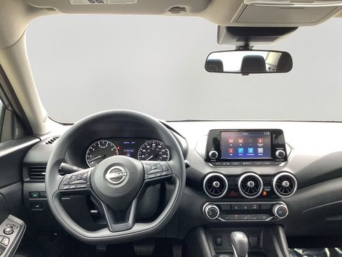 Used 2024 Nissan Sentra S image 17