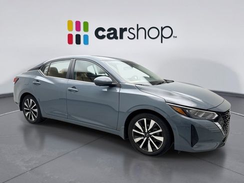 Used 2024 Nissan Sentra SV w/ SV Premium Package FWD image 7