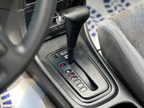Used 1996 Acura Integra LS FWD image 9