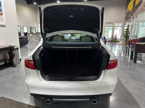Used 2017 Jaguar XF Prestige RWD image 85