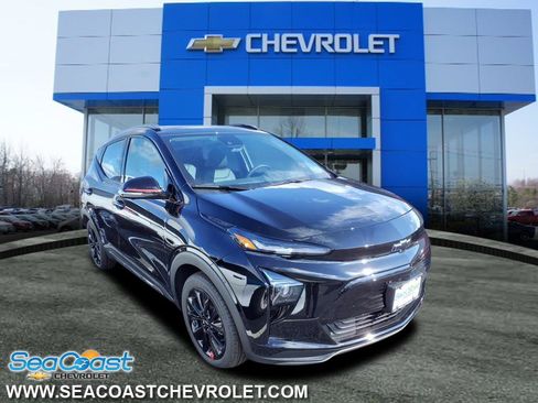 New 2023 Chevrolet Bolt EUV Premier w/ Sun & Sound Package image 1