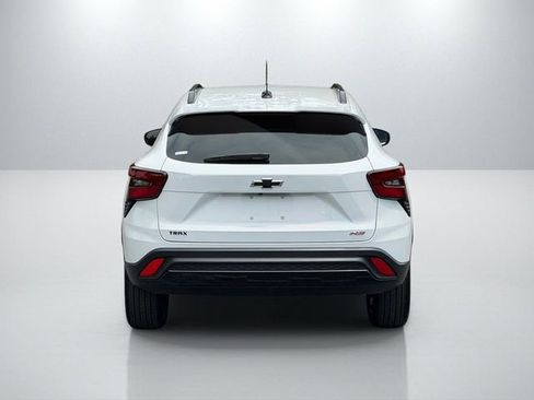 Used 2025 Chevrolet Trax RS w/ Sunroof Package FWD image 6