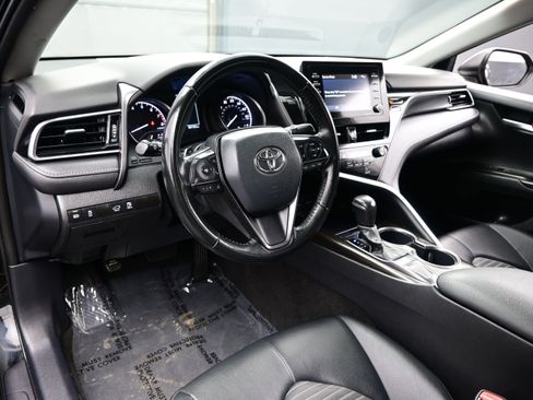 Used 2023 Toyota Camry SE FWD image 13