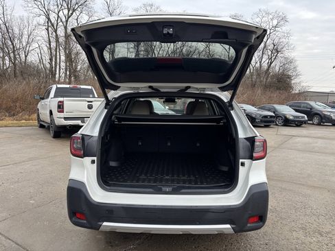 Used 2023 Subaru Outback Limited image 32