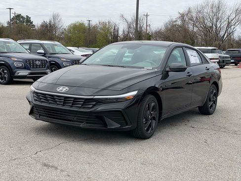 New 2026 Hyundai Elantra Sport FWD image 3