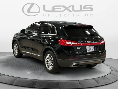 Used 2017 Lincoln MKX Select w/ Select Plus Package FWD image 3