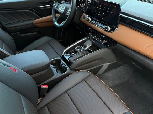 New 2026 GMC Canyon AT4 w/ Technology Plus Package AWD/4WD image 16