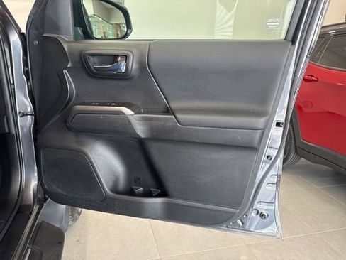 Used 2023 Toyota Tacoma TRD Sport w/ Technology Package AWD/4WD image 46