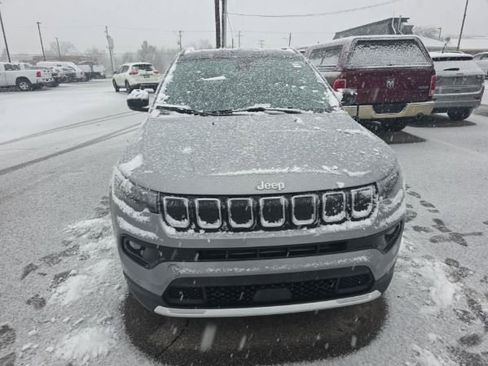 Used 2022 Jeep Compass Limited image 6