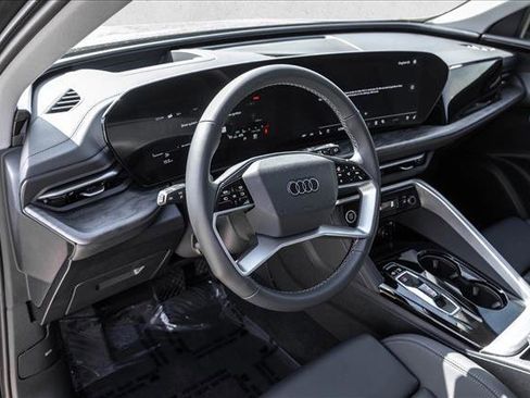 Certified 2025 Audi Q5 Premium Plus AWD/4WD image 10