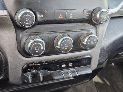 Used 2024 RAM 3500 Big Horn image 22