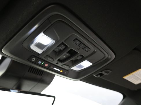 Used 2023 GMC Sierra 1500 AT4 w/ AT4 Premium Package image 16