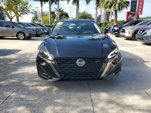 Certified 2024 Nissan Altima 2.5 SR FWD image 2