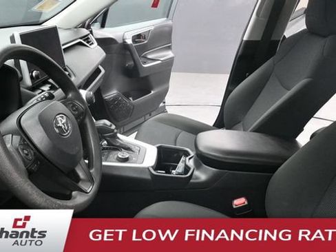 Used 2023 Toyota RAV4 LE AWD/4WD image 24