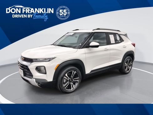 Used 2023 Chevrolet TrailBlazer LT FWD image 1
