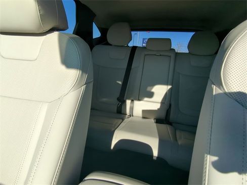 Certified 2025 Hyundai Tucson SEL image 13