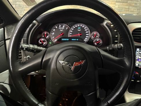 Used 2005 Chevrolet Corvette Coupe w/ Preferred Equipment Group image 14