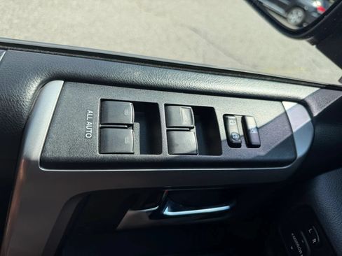 Used 2017 Toyota 4Runner SR5 Premium AWD/4WD image 22
