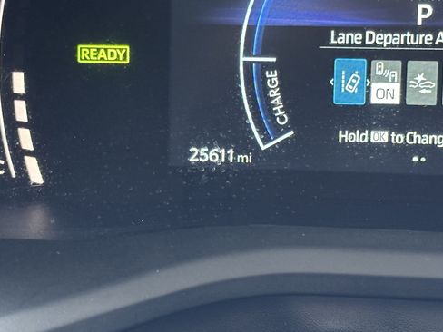 Used 2025 Toyota Camry LE FWD image 25