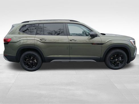 New 2026 Volkswagen Atlas Peak Edition image 6
