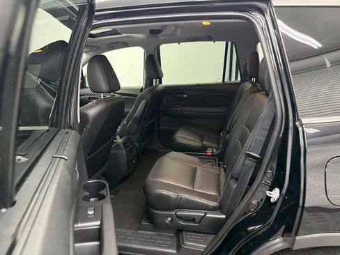 Used 2022 Honda Pilot Touring image 23