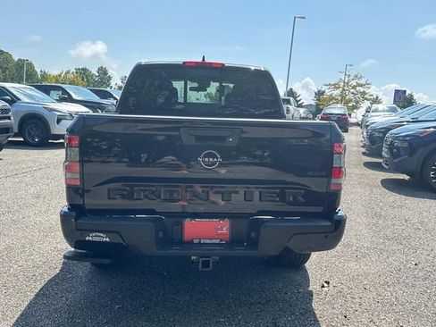 New 2026 Nissan Frontier SV AWD/4WD image 5