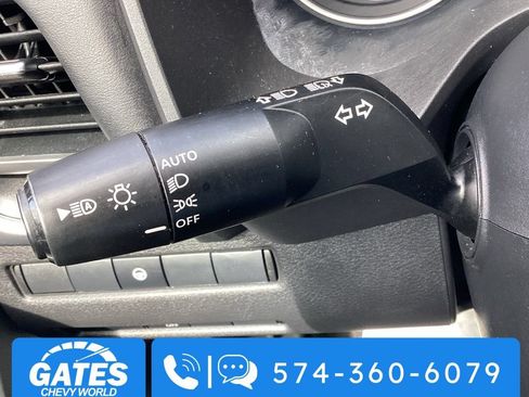 Used 2024 Nissan Rogue SV AWD/4WD image 23