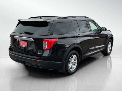 Used 2024 Ford Explorer XLT w/ Class IV Trailer Tow Package AWD/4WD image 5