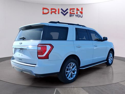 Used 2021 Ford Expedition XLT image 8