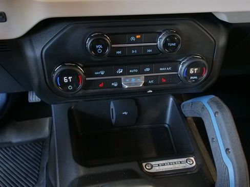 Used 2021 Ford Bronco Wildtrak image 21