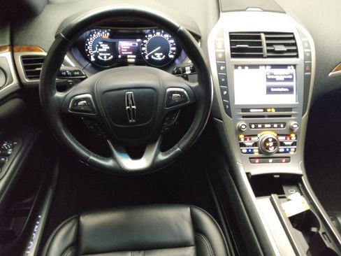 Used 2019 Lincoln MKZ Reserve w/ Reserve Plus Package AWD/4WD image 22