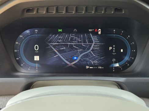 Certified 2025 Volvo XC90 B5 Ultra w/ Protection Package Premier image 24