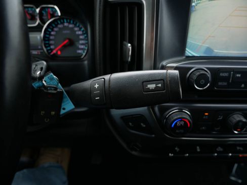 Used 2018 Chevrolet Silverado 1500 LT w/ All Star Edition image 22